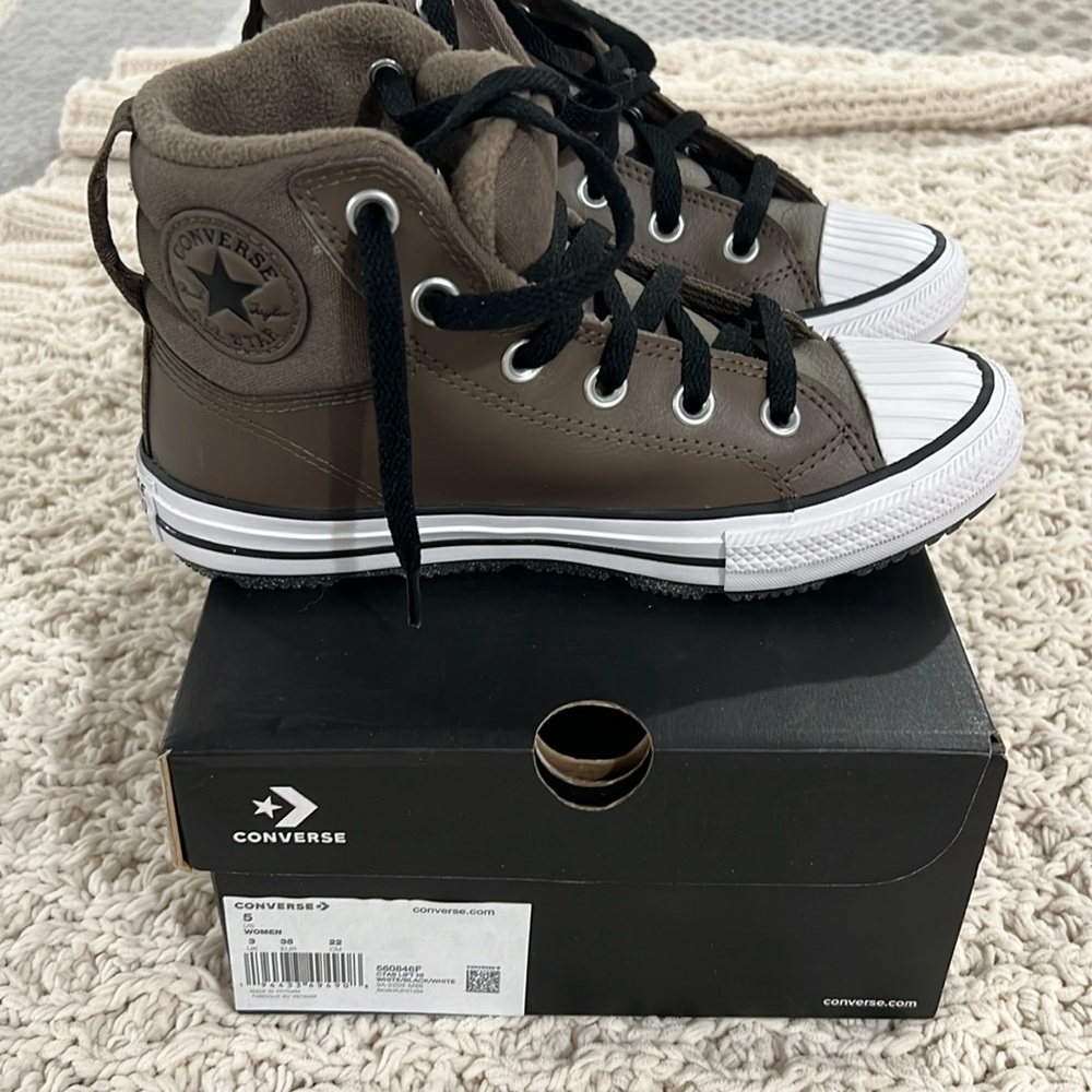 Converse all stars , high tops